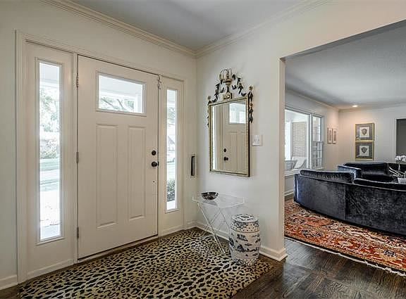 2nd image of 1229 W 66th St