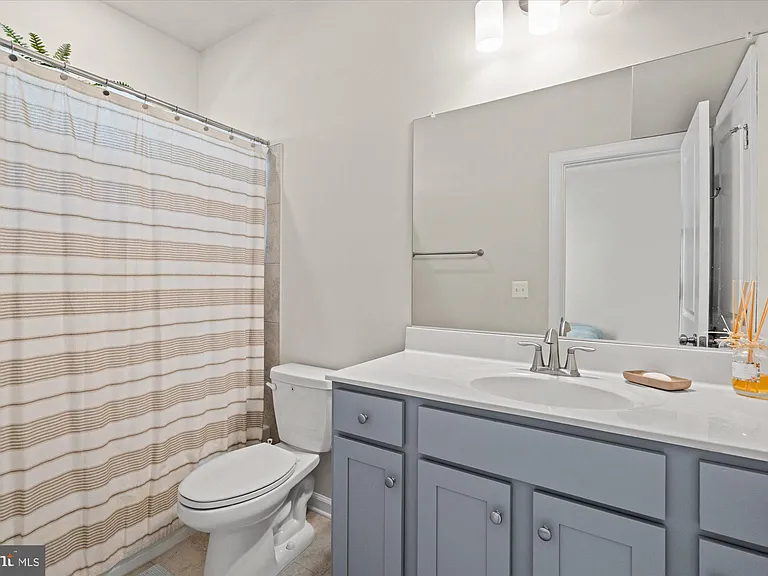 8156 Tompkins St — Photo 27