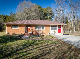 561 Dawnville Rd, Dalton, GA 30721