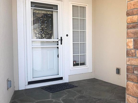 4th image of 2612 Villa Ct