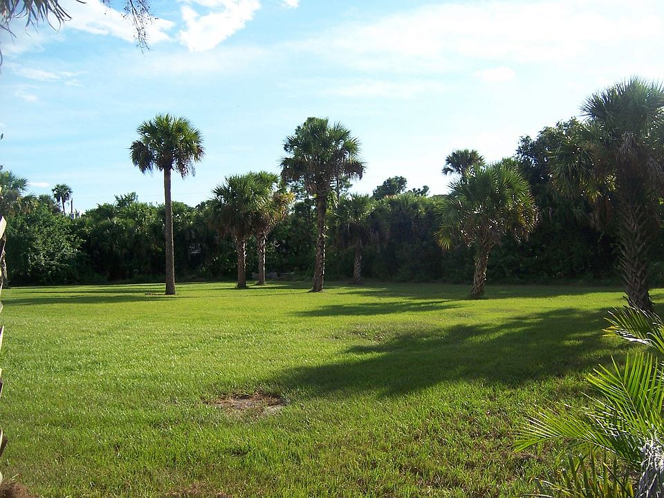2nd image of 1153 SW Kickaboo Rd