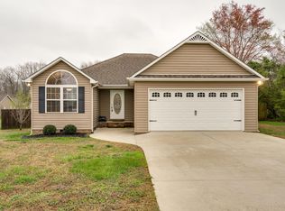 2581 Eastbrook Rd, Estill Springs, TN 37330