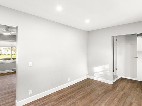5th image of 429 Beechwood Dr