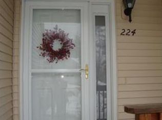 224 Bridle Cross Rd, Fitchburg, MA 01420