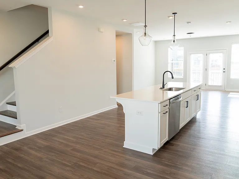 2675 Whistler Way NE — Photo 7
