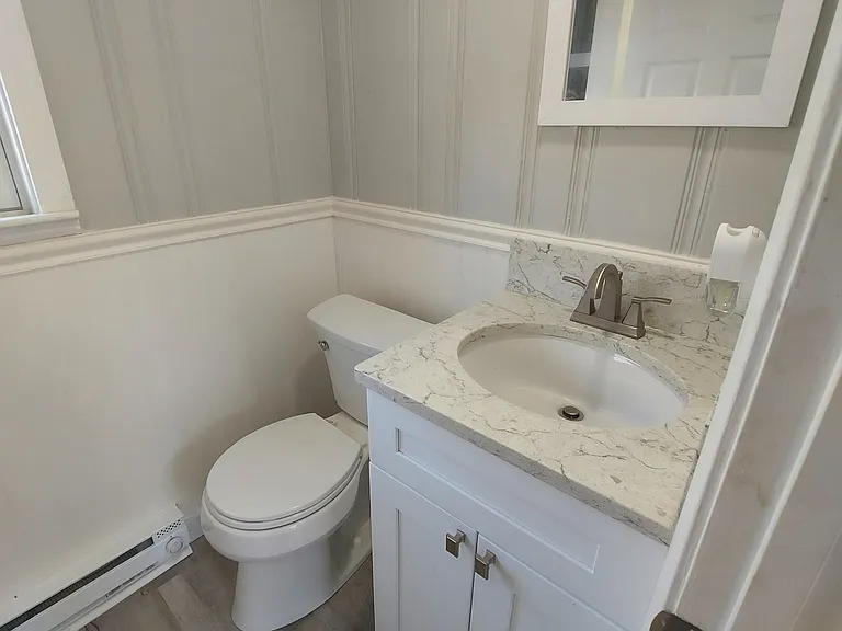 164 Main St #3 — Photo 5