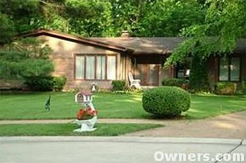 1st image of 9112 Desmond Dr
