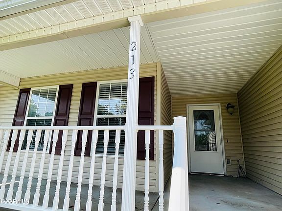 3rd image of 213 Buckingham Dr