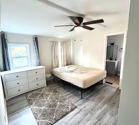 4th image of 2170 Case Ln