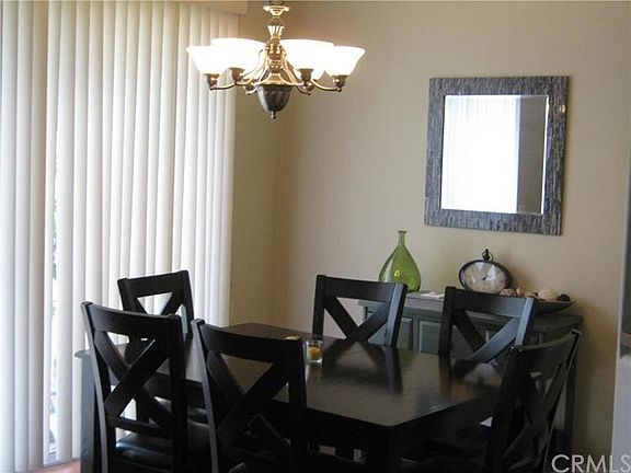 Dining room with Wood Floors