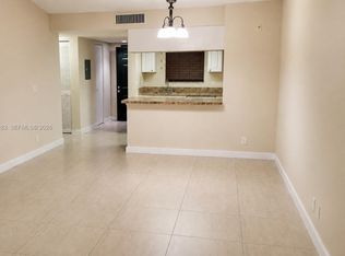 6292 La Costa Dr APT M, Boca Raton, FL 33433