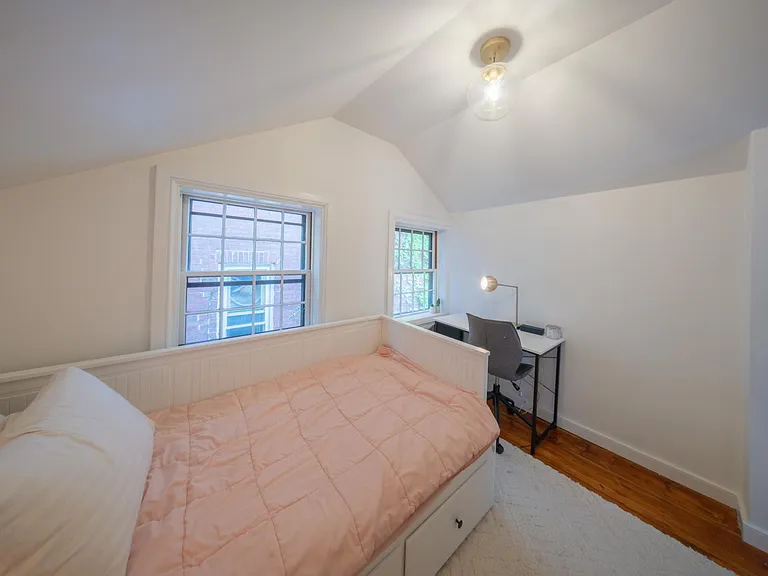106 Benefit St — Photo 17