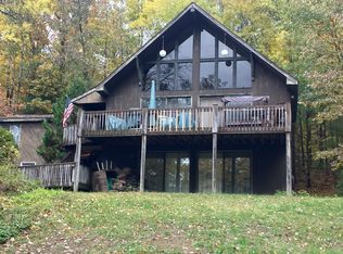 63 Yorkshire Dr, Queensbury, NY 12804