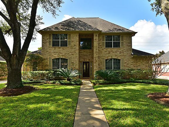 2nd image of 2214 Plantation Bend Dr