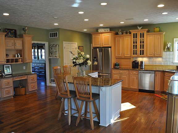 4th image of 6532 Royal Oakland Pl