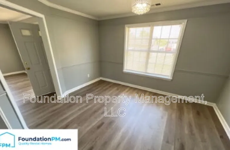2485 Wellons Ave — Photo 6