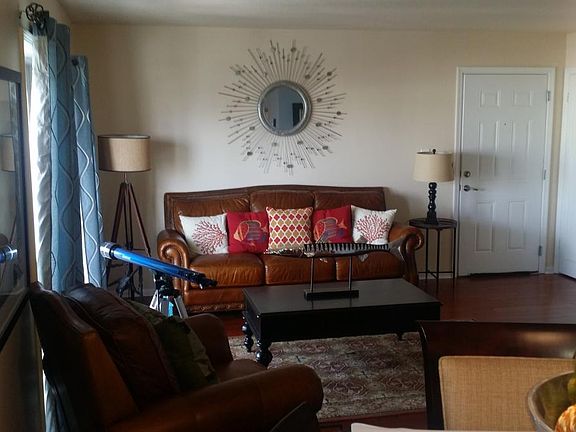 3rd image of 5218 Beach Dr SE