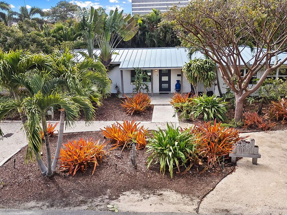1st image of 2520 Yacht Club Boulevard