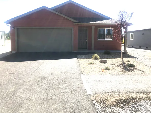 16673 Blue Pne, La Pine, OR 97739