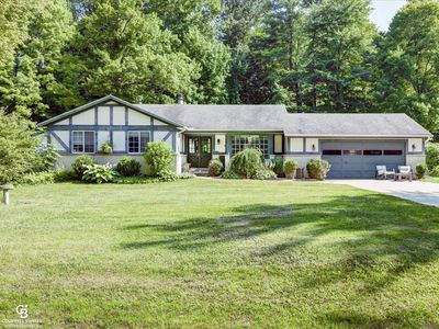 4057 Devonshire Rd, Fort Gratiot, MI, 48059