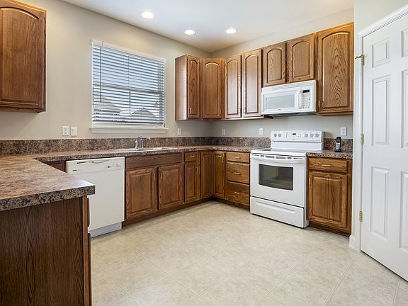 5th image of 37014 Owl Dr
