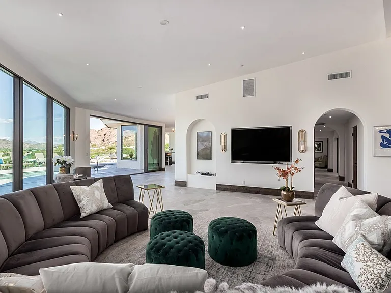 5655 N Camelback Canyon Dr — Photo 11