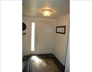 5th image of 8881 Oak St