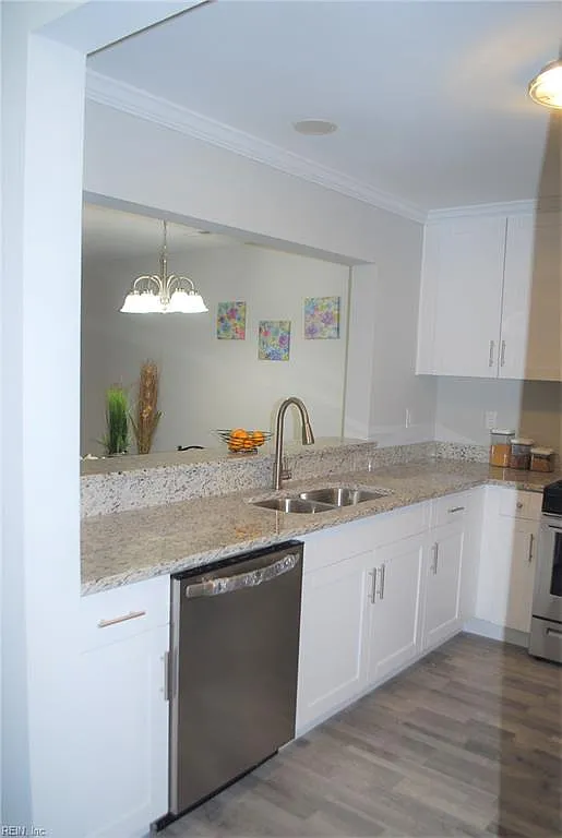 3 bed, 2.5 bath, 1634 sqft, $2,195 — Photo 4