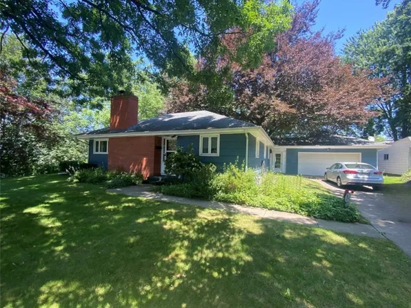 4415 Parade Blvd, Erie, PA 16504