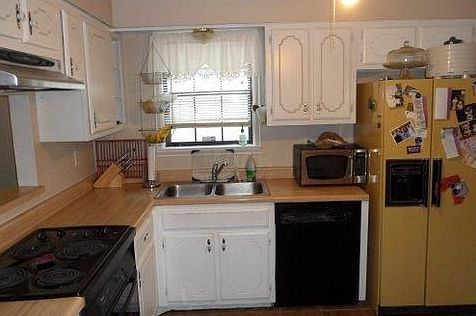 2nd image of 6935 Tobin Dr