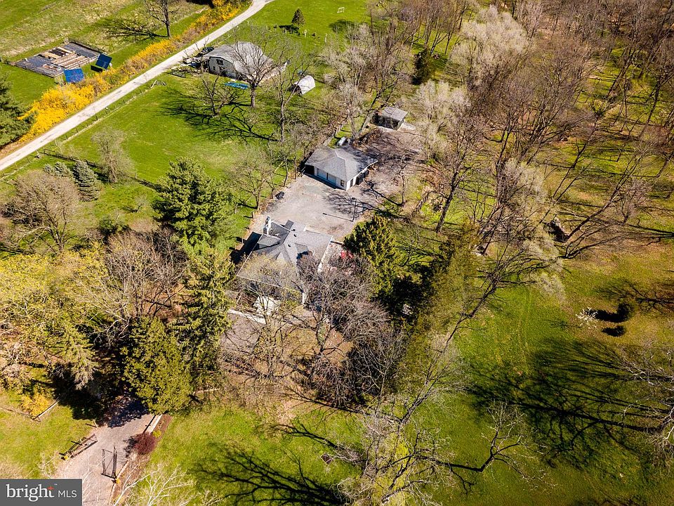 135 Coldstream Rd, Phoenixville, PA 19460 Zillow