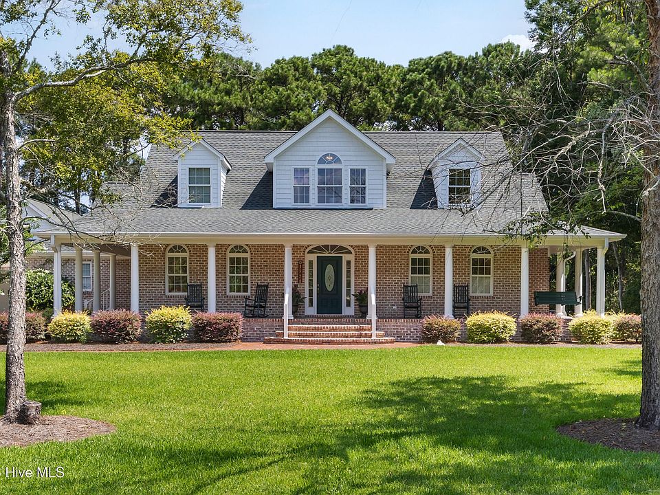 1st image of 142 Foxwood Lane