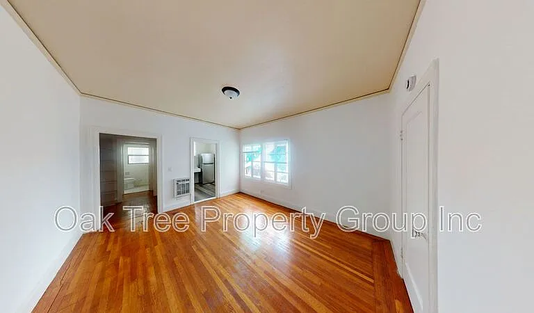 3505 Kempton Way #7 — Photo 3