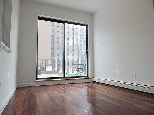 5th image of 122 Allen St #15A