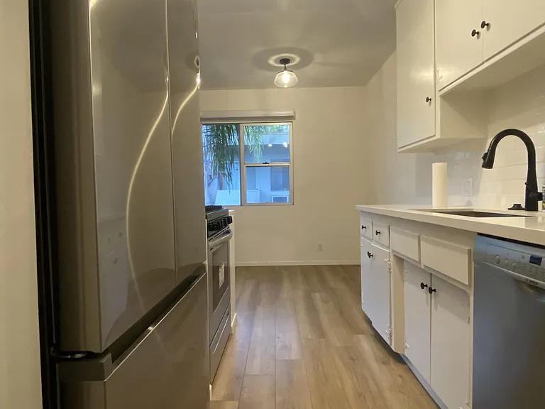 1241 Amherst Ave #8 — Photo 6