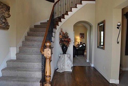 4th image of 2501 Windsor Castle Way