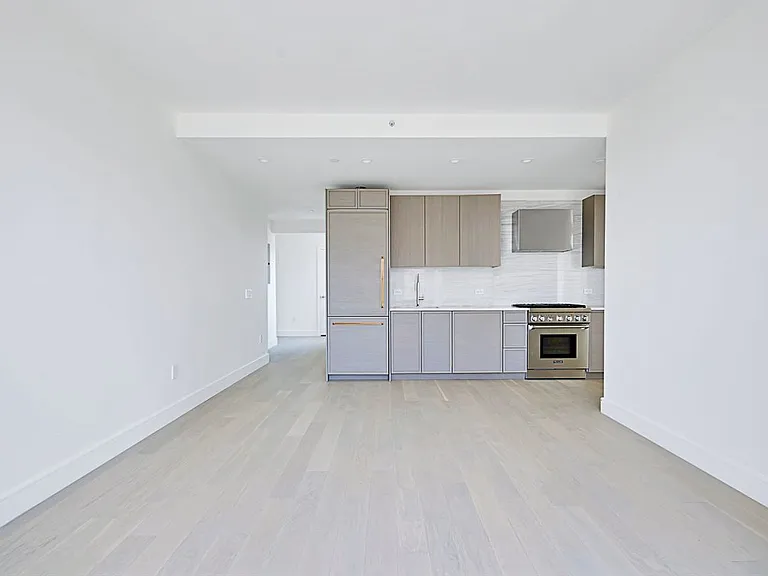 1399 Park Ave #7B — Photo 4