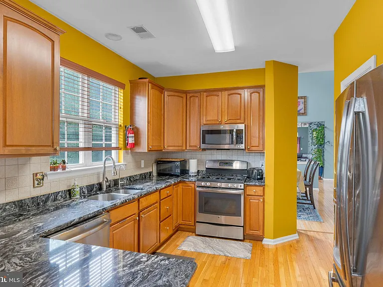 16 Cardiff Ct — Photo 15