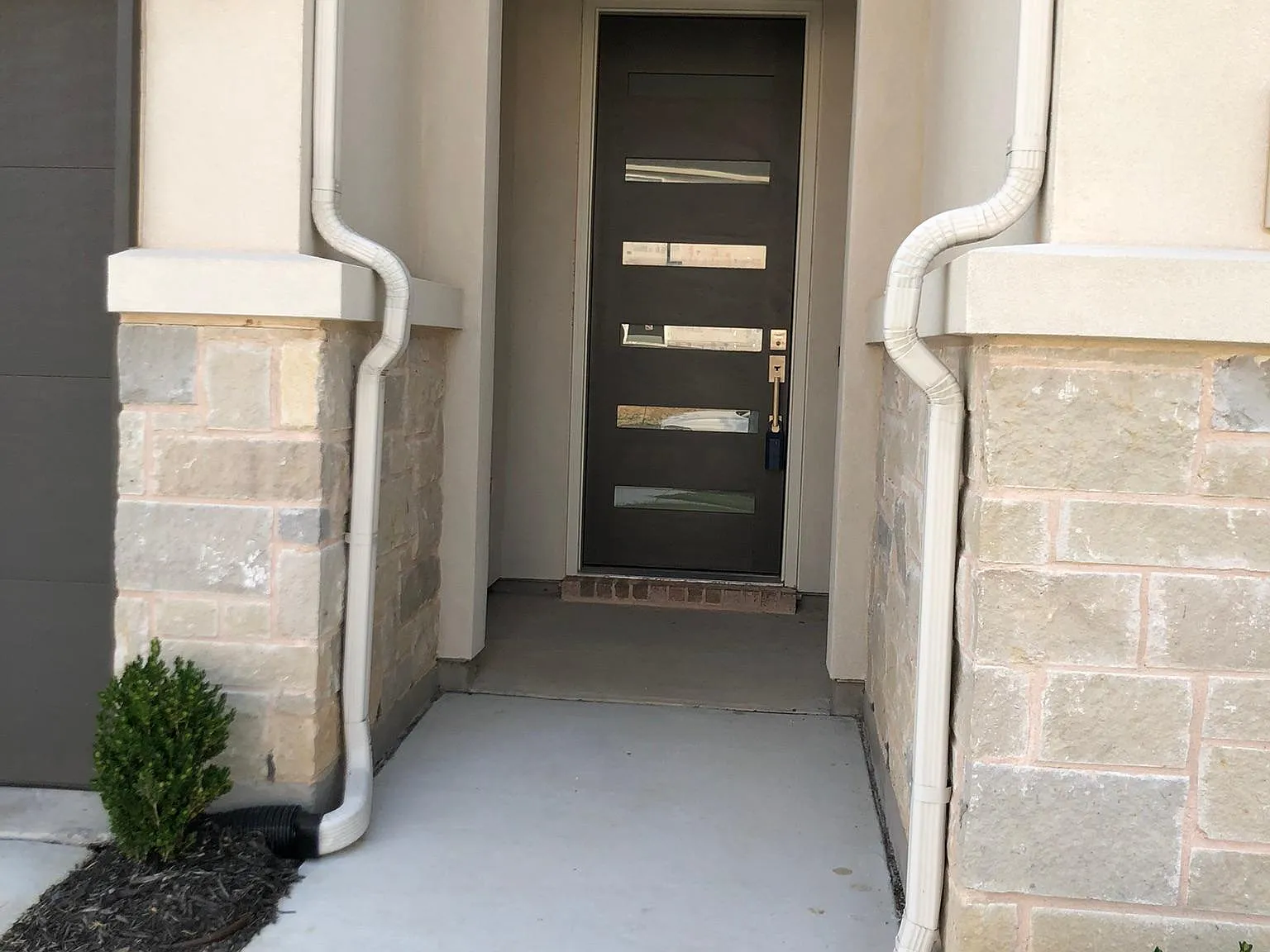 4516 Hammerstein Blvd — Photo 3