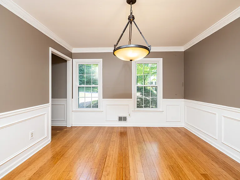 2124 Rockland Ct — Photo 28