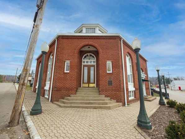 108 N Main St