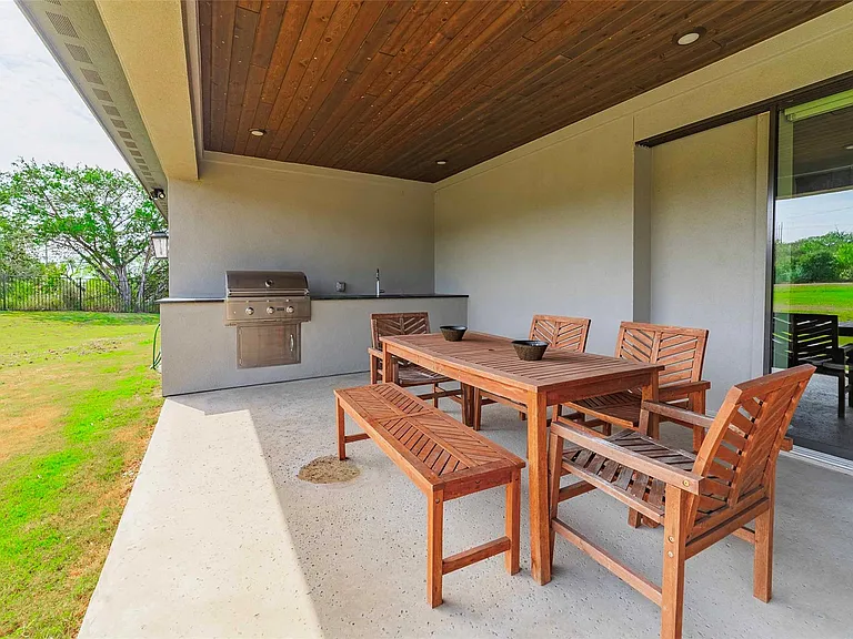 104 Lazy Oak Pl — Photo 7