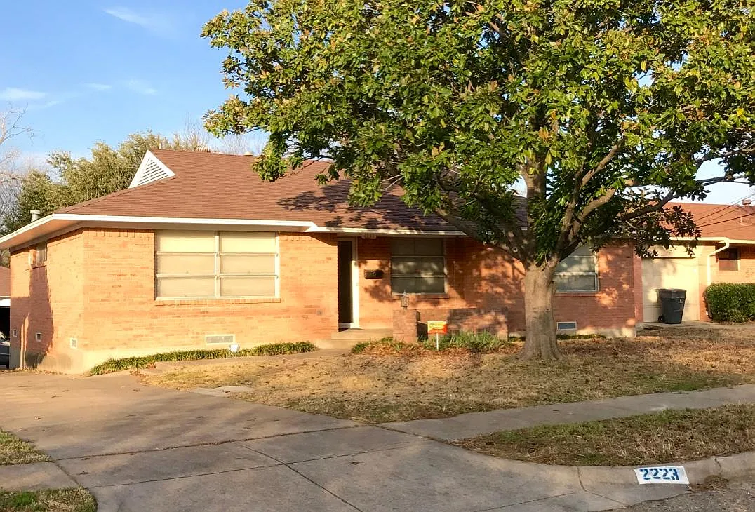 Building Photo - 2223 Healey Dr