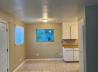 423 Clara Ave, Ukiah, CA 95482