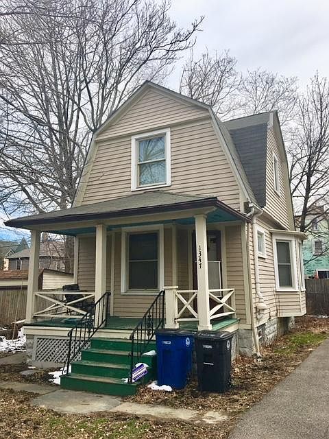 1st image of 1347 W 112th St