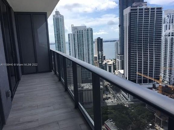 4th image of 55 SW 9th St APT 3405
