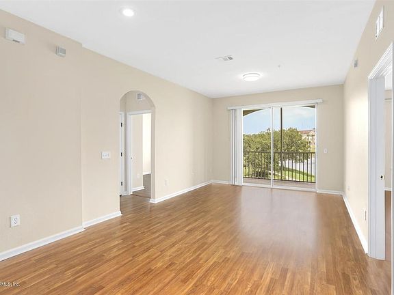 5th image of 7801 Point Meadows Dr Unit 8203