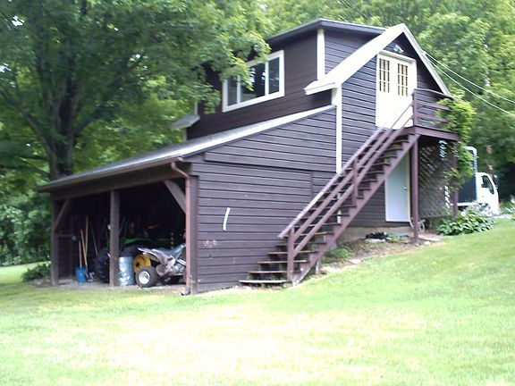 Barn - 2 Car - & Apt.