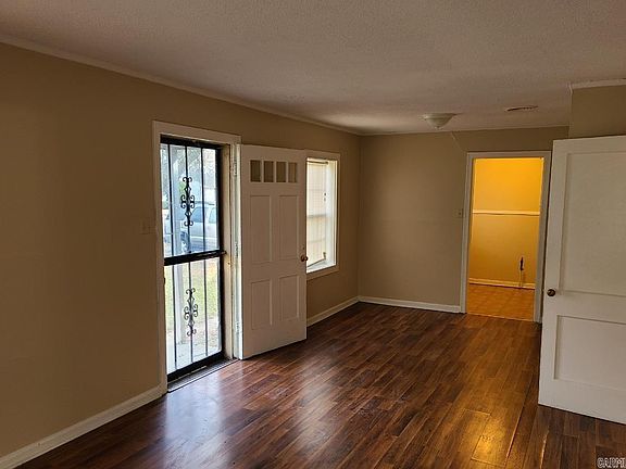 2nd image of 1805 Goodwin Ave