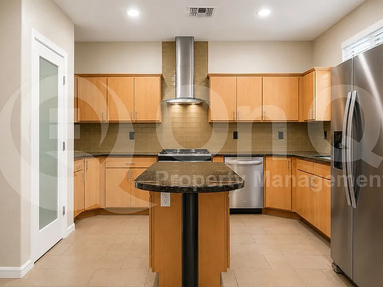 2315 E Pinchot Ave #128 — Photo 2